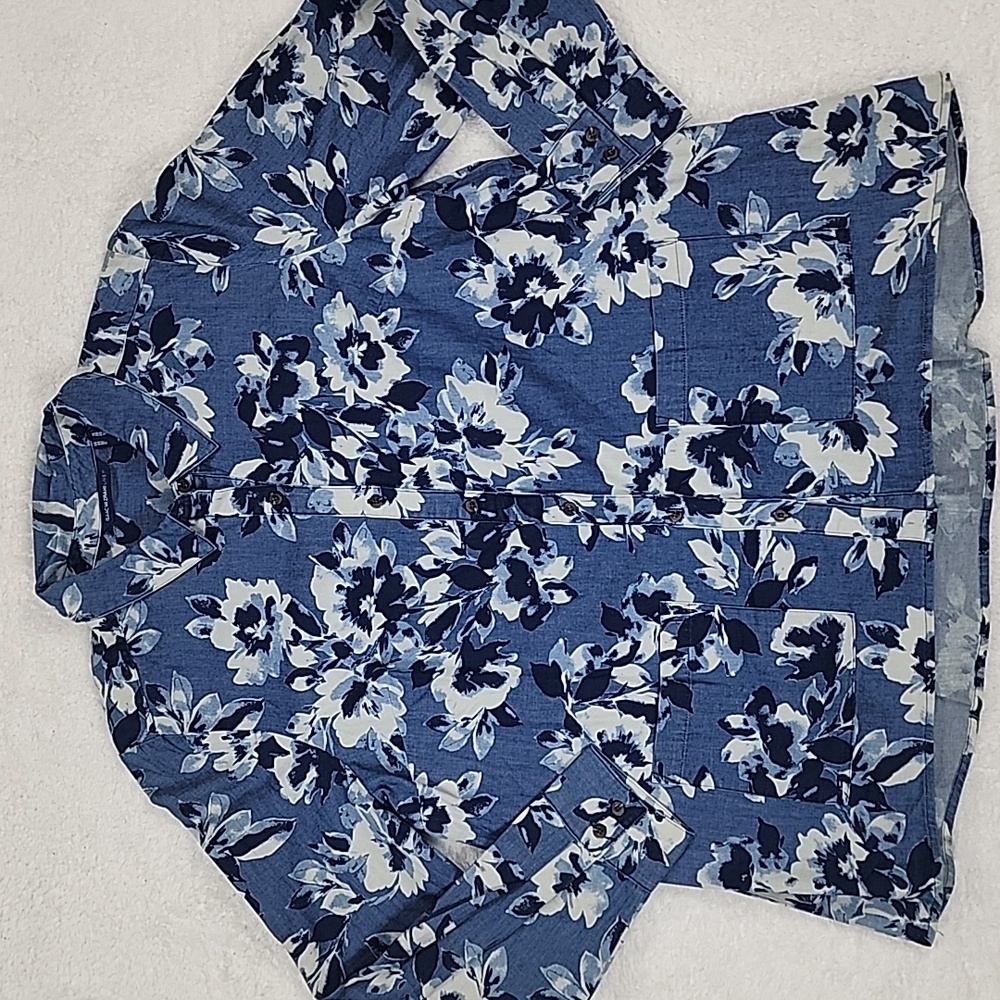 Isaac Mizrahi Live Long Sleeve Floral Button Down With Pockets